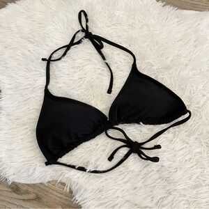 🛍️ 4/$20 Ninety-Nine Degrees Black Triangle Bikini Top Large